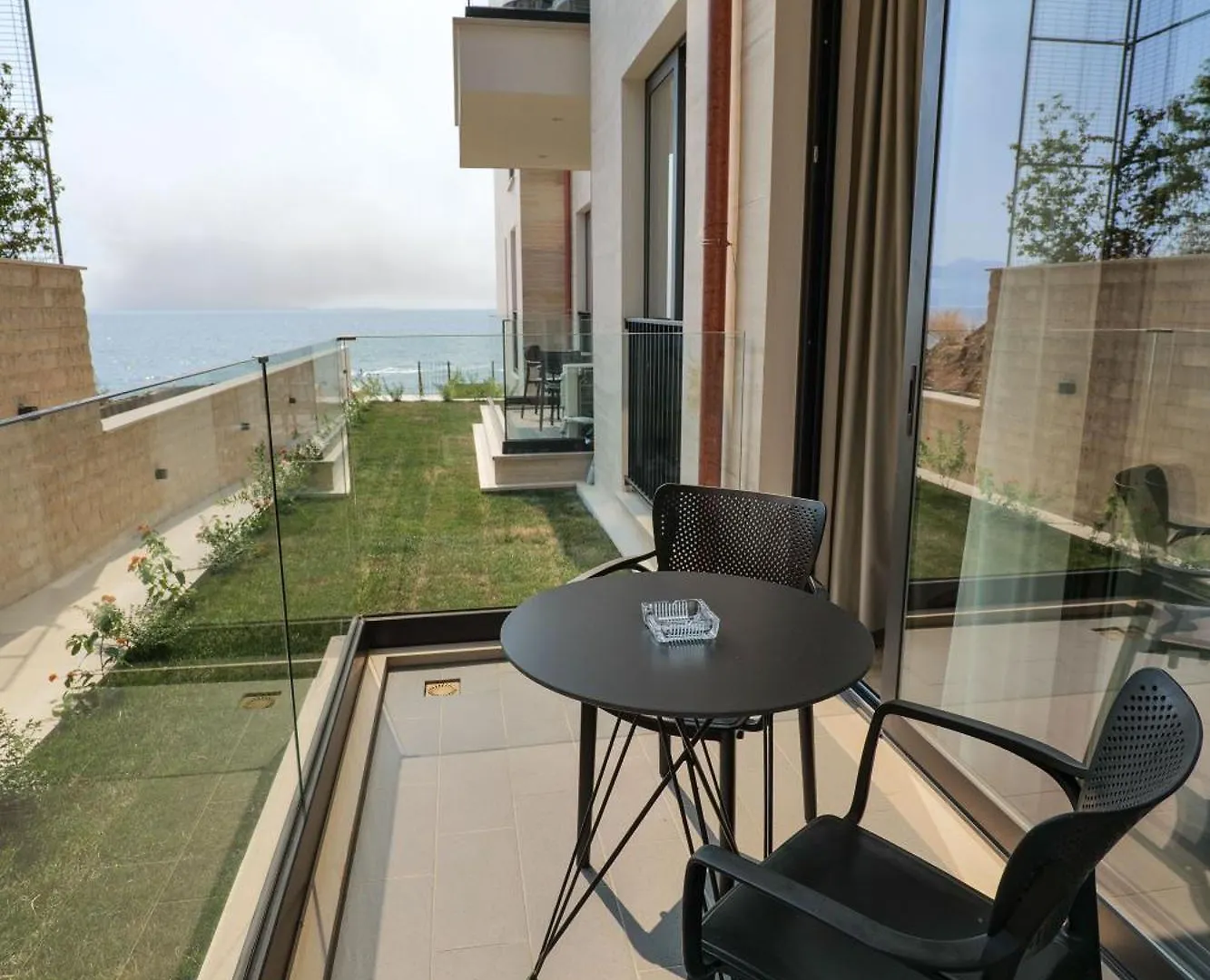 Daed Luxury Residence Sarandë 0*,