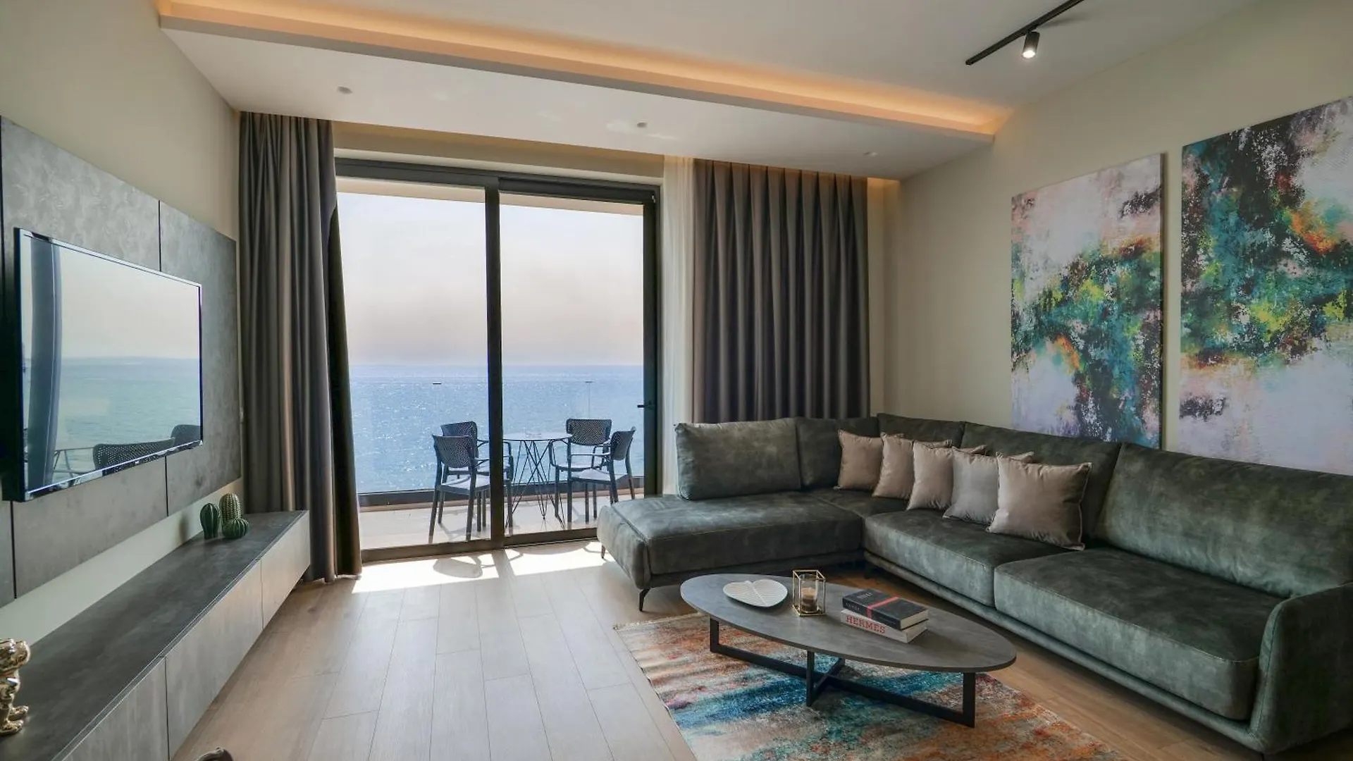 Daed Luxury Residence Sarandë 0*,